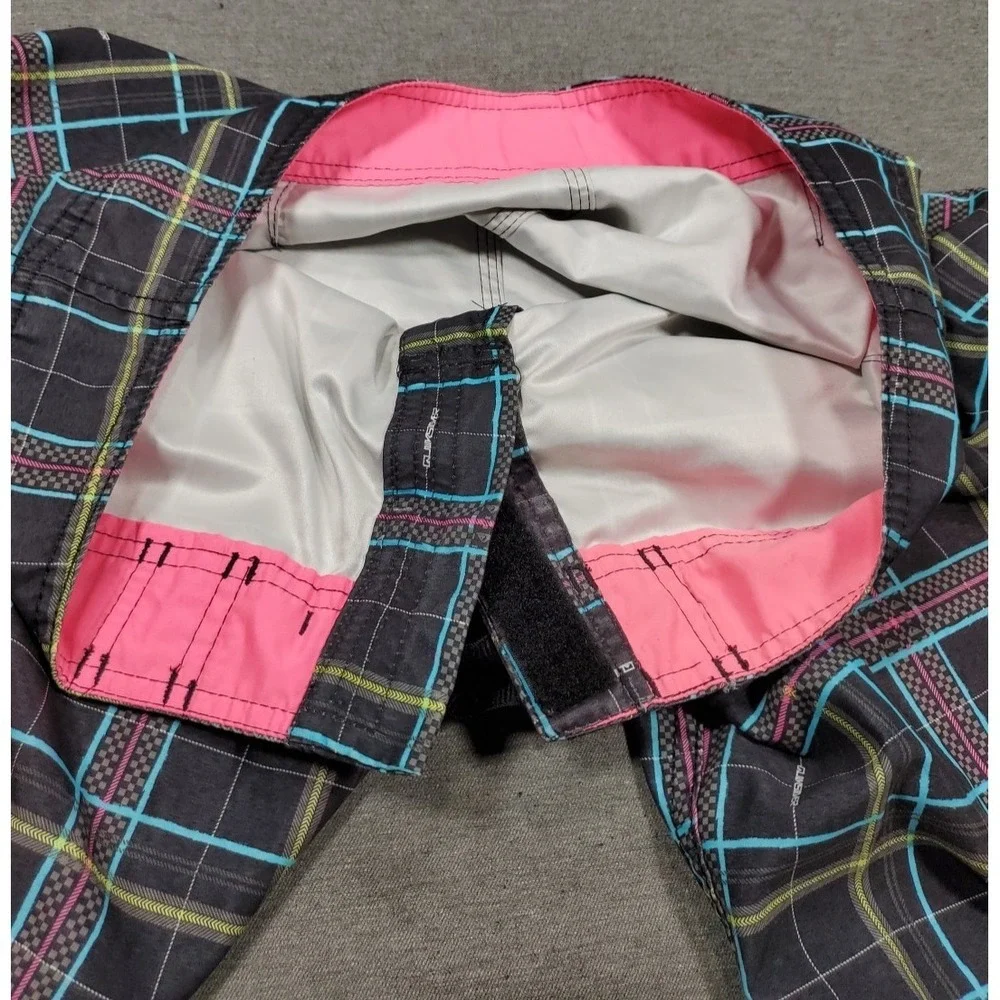 Vtg Quicksilver Board Shorts Swim Trunks Men 32 34 Black Blue Pink Plaid 90s Y2K